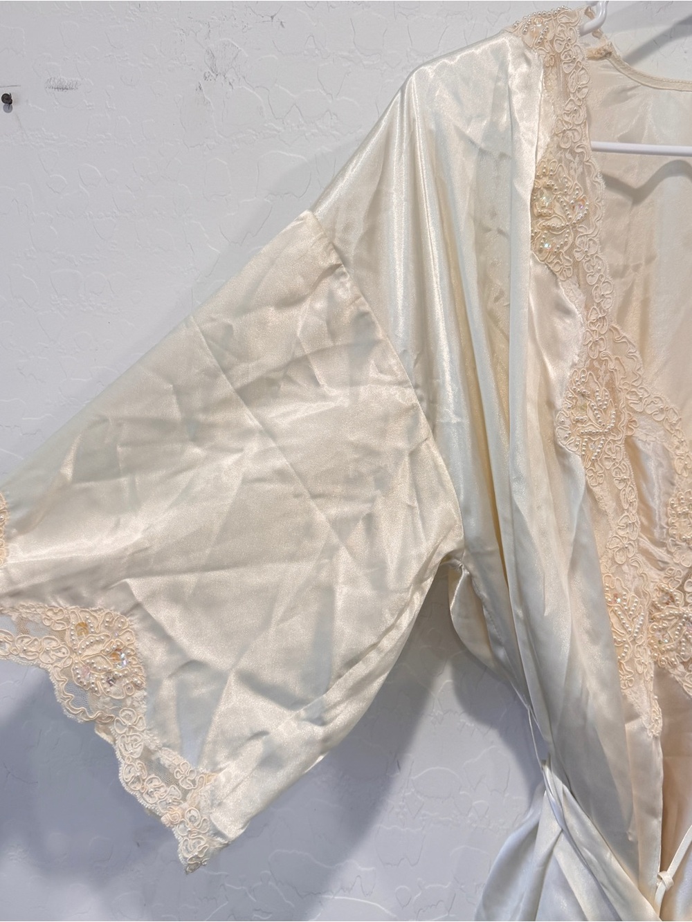 NWT Vintage Victorias Secret Robe nightgown Ivory Lace Trim Womens Medium Beaded - Picture 7 of 14